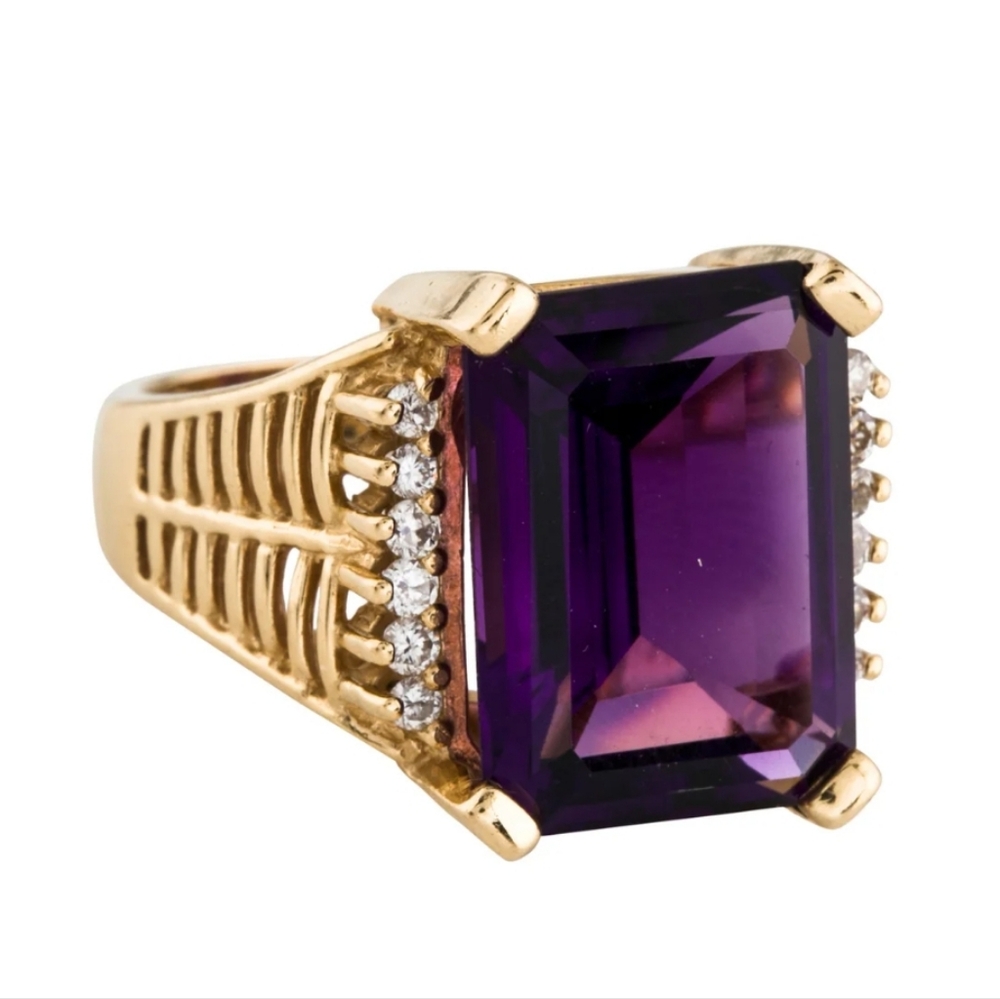 14K Amethyst & Diamond Cocktail Ring size 7.5